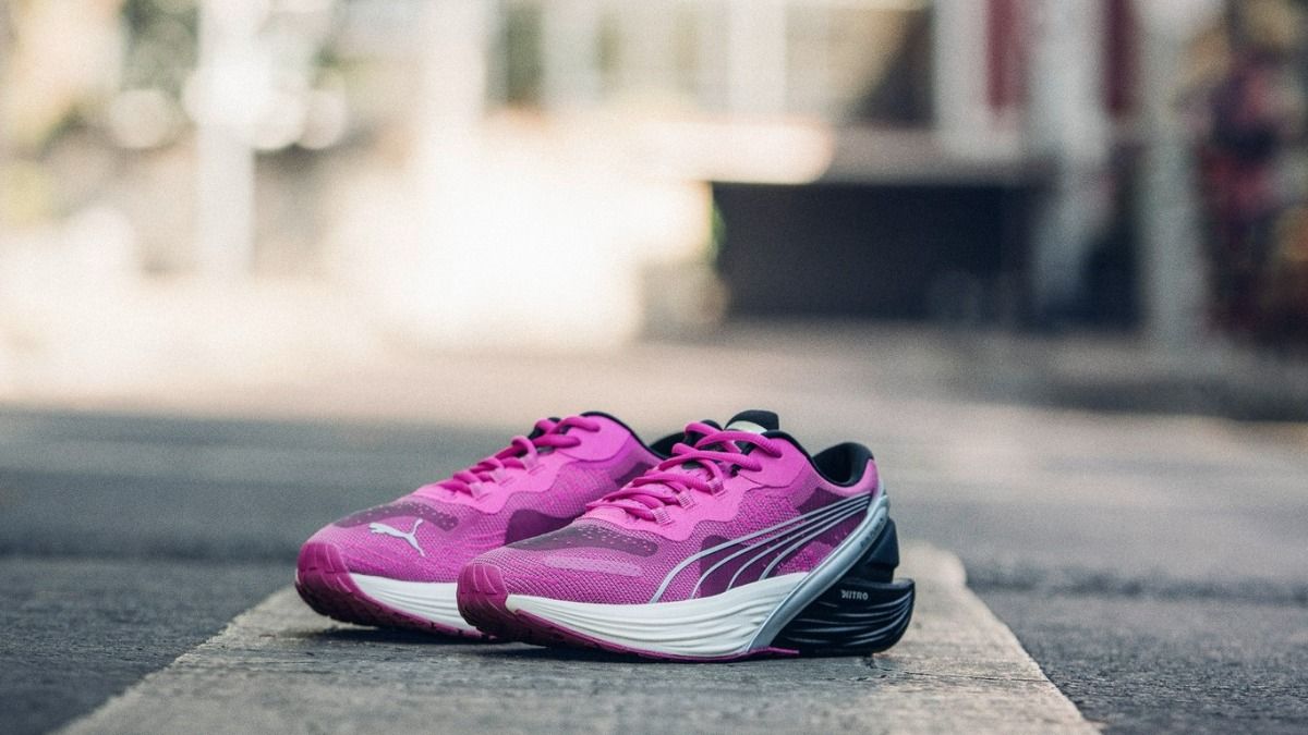 total sports sneakers