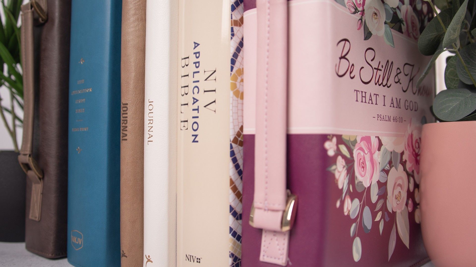 CUM Books | 20% Off Selected Study Bibles