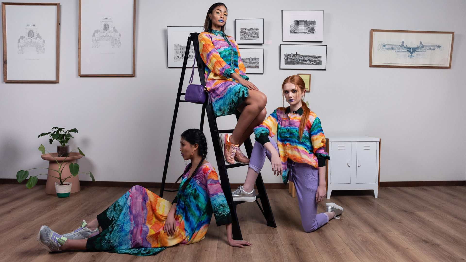 Rosella Black | Black Friday