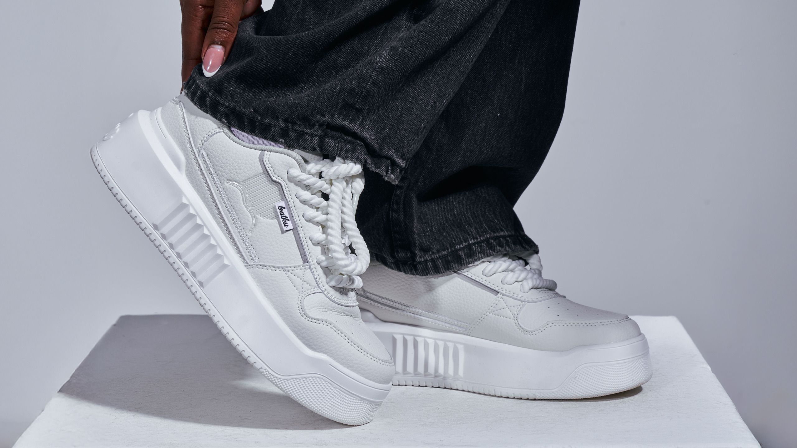 Bathu | New Journey Sneaker