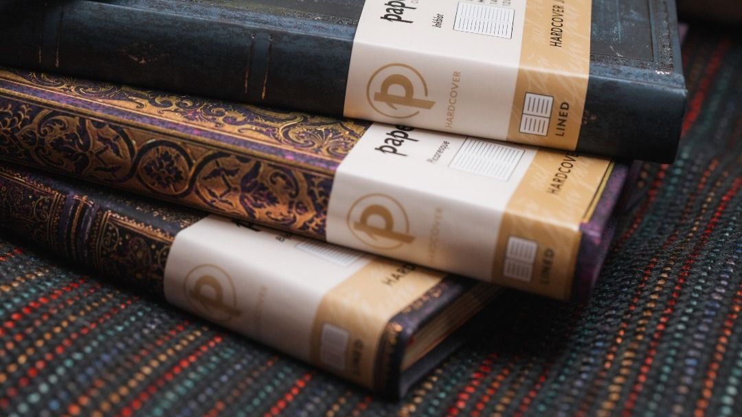 Exclusive Books | R100 Sale