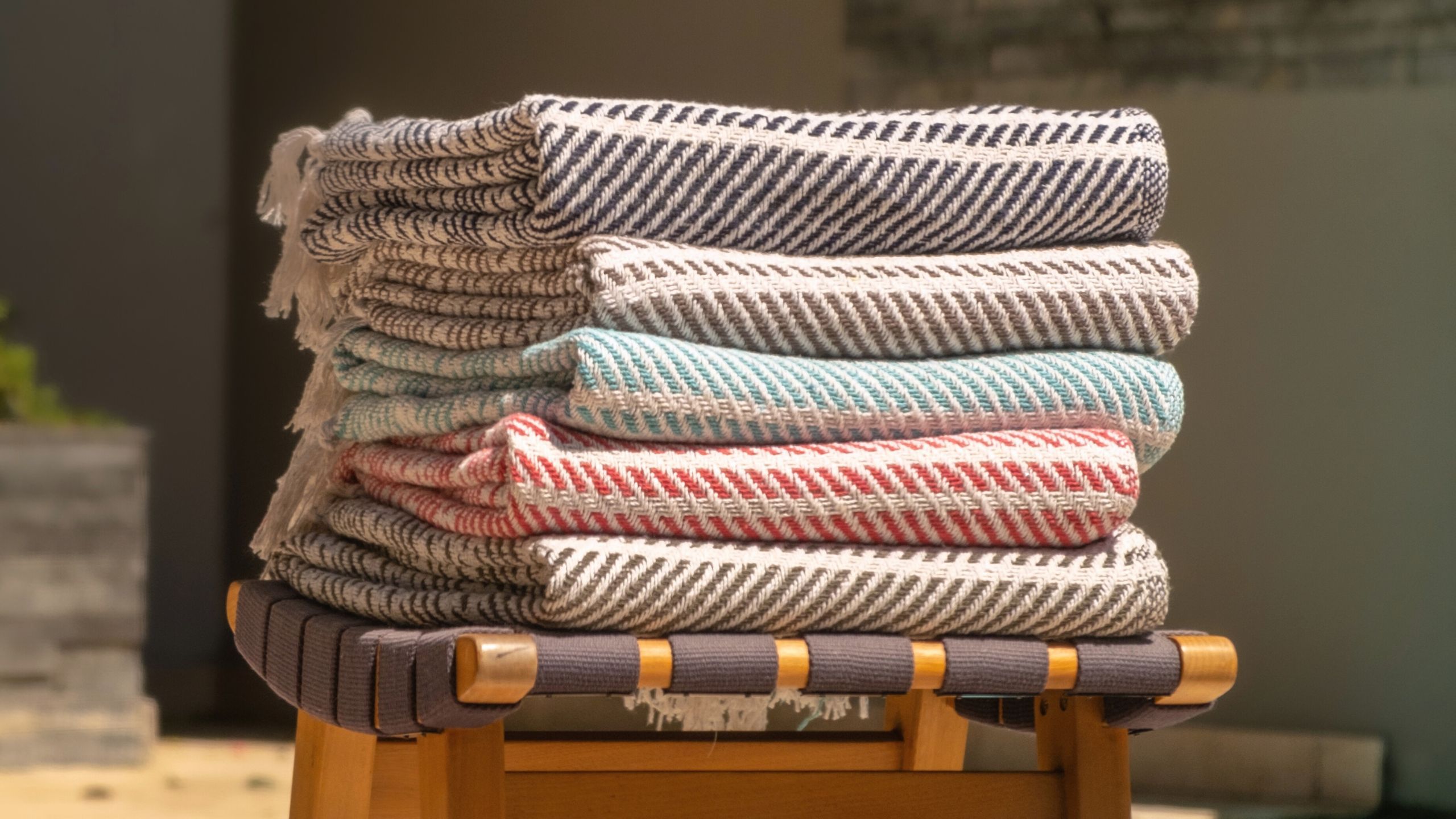 Whitehouse | 100% Cotton Throw Promotion