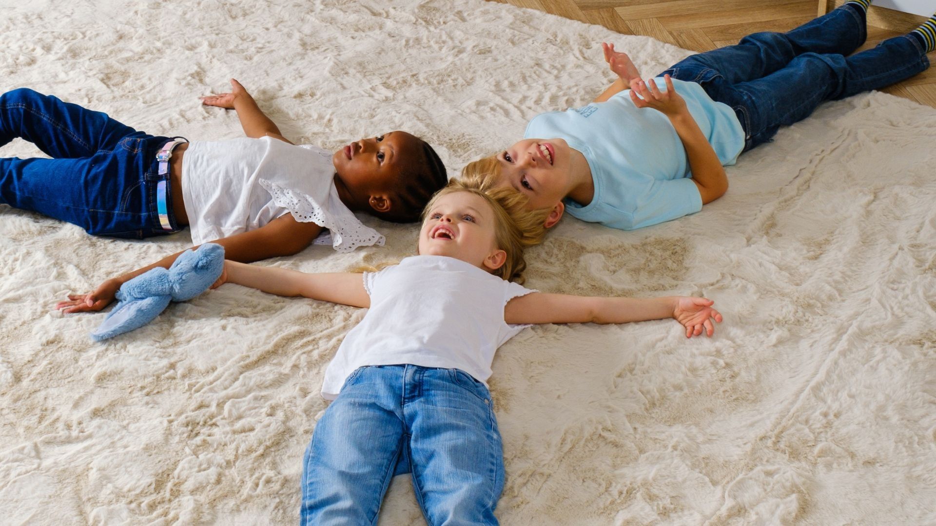 Continental Linen | Winter's Warmest Floor Essentials